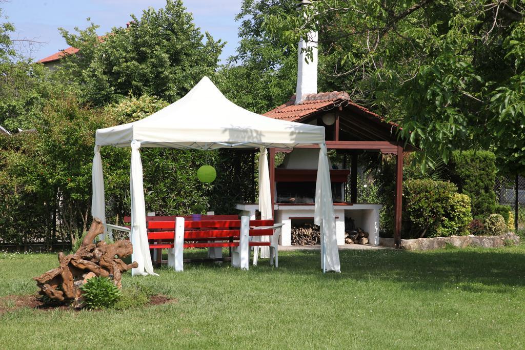 Ferienwohnung Archontiko Driani Paralia Pantaleimonos Exterior foto